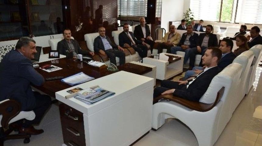 Ak Parti Gen&ccedil;lik Kolları Genel Başkanı &Ccedil;ubuk&ccedil;u&rsquo;dan Başkan G&uuml;rkan&rsquo;a Ziyaret