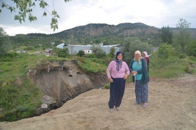 Tosya'da Heyelan Meydana Geldi