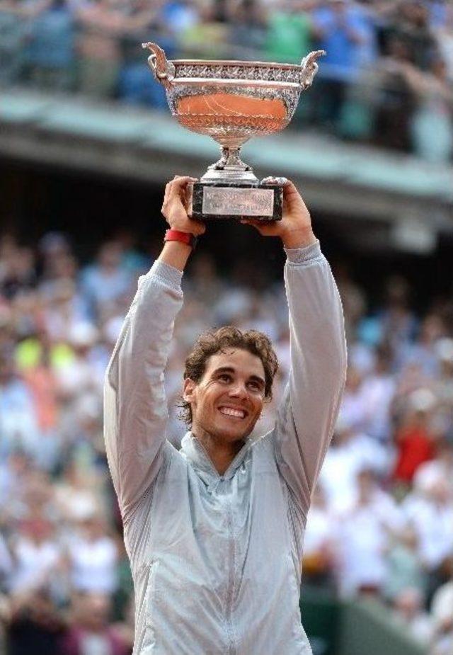 Fransa A&ccedil;ık&rsquo;ın Şampiyonu Rafael Nadal, Tarih Yazdı 2