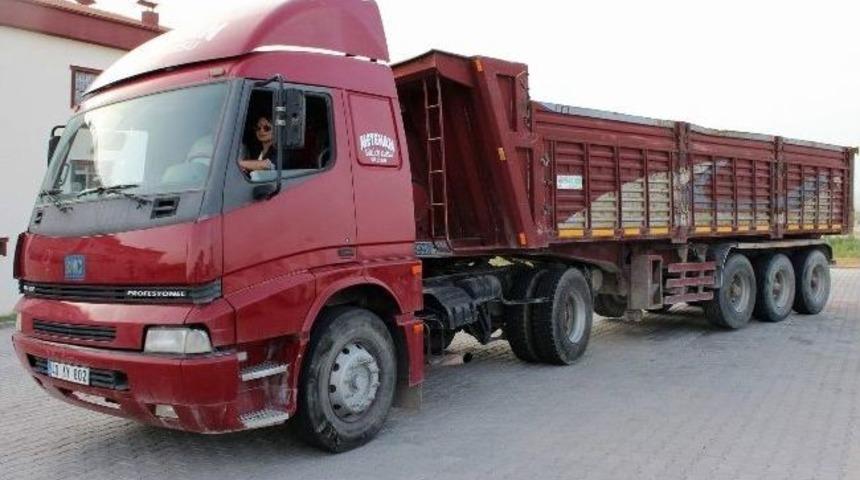 (&ouml;zel Haber) Bayanlar S&uuml;r&uuml;yor, Erkekler &Ouml;ğreniyor