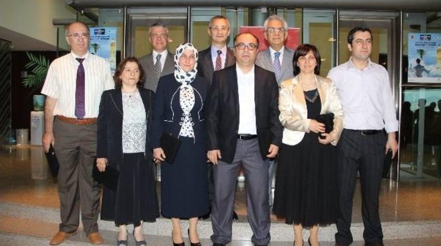 Egeli İhracat&ccedil;ılerdan Hizmete Vefa