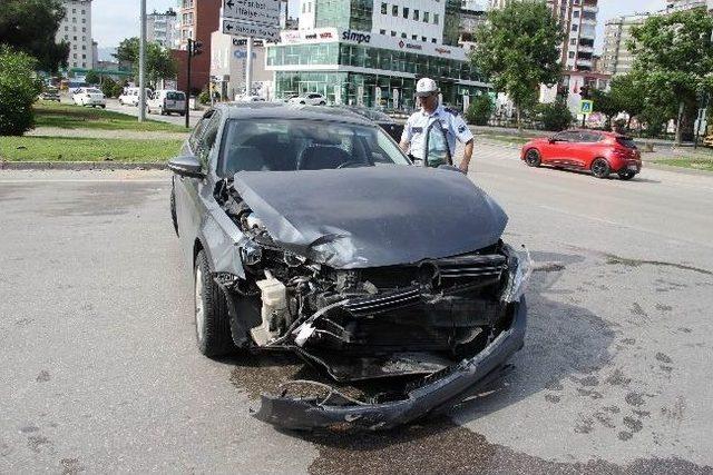 Samsun'da Trafik Kazası: 1 Yaralı