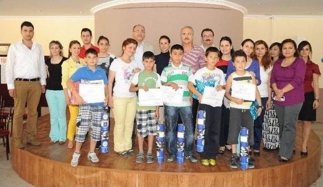 Satran&ccedil; Turnuvası Şampiyonları Belli Oldu 3