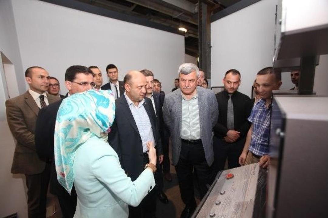 Bakan Işık, Bilim Merkezi&rsquo;ni İnceledi