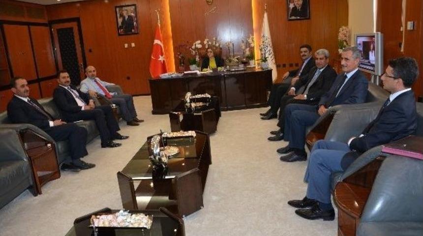 Başkan Kara Ve Yardımcıları Gaziantep Belediye Başkanı Şahin&rsquo;i Ziyaret Etti