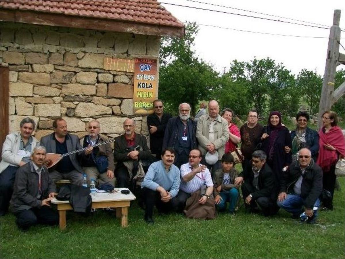 Eskişehirli Şairler Yazılıkaya'da 'frigya Şiirlerini' Okudular