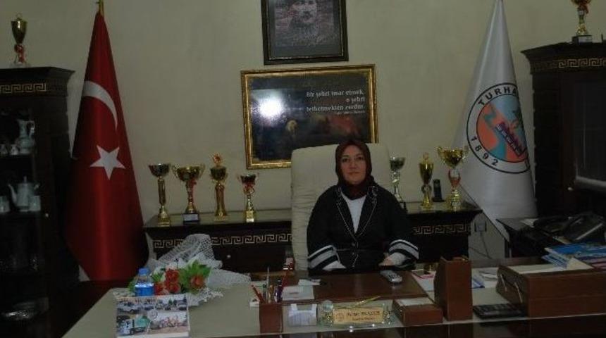 Turhal Belediyesi&rsquo;nin İlk Kadın Başkan Vekili