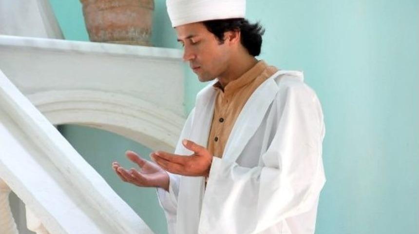 Diyanet, Rock&ccedil;ı İmam Hakkında Kararını A&ccedil;ıkladı