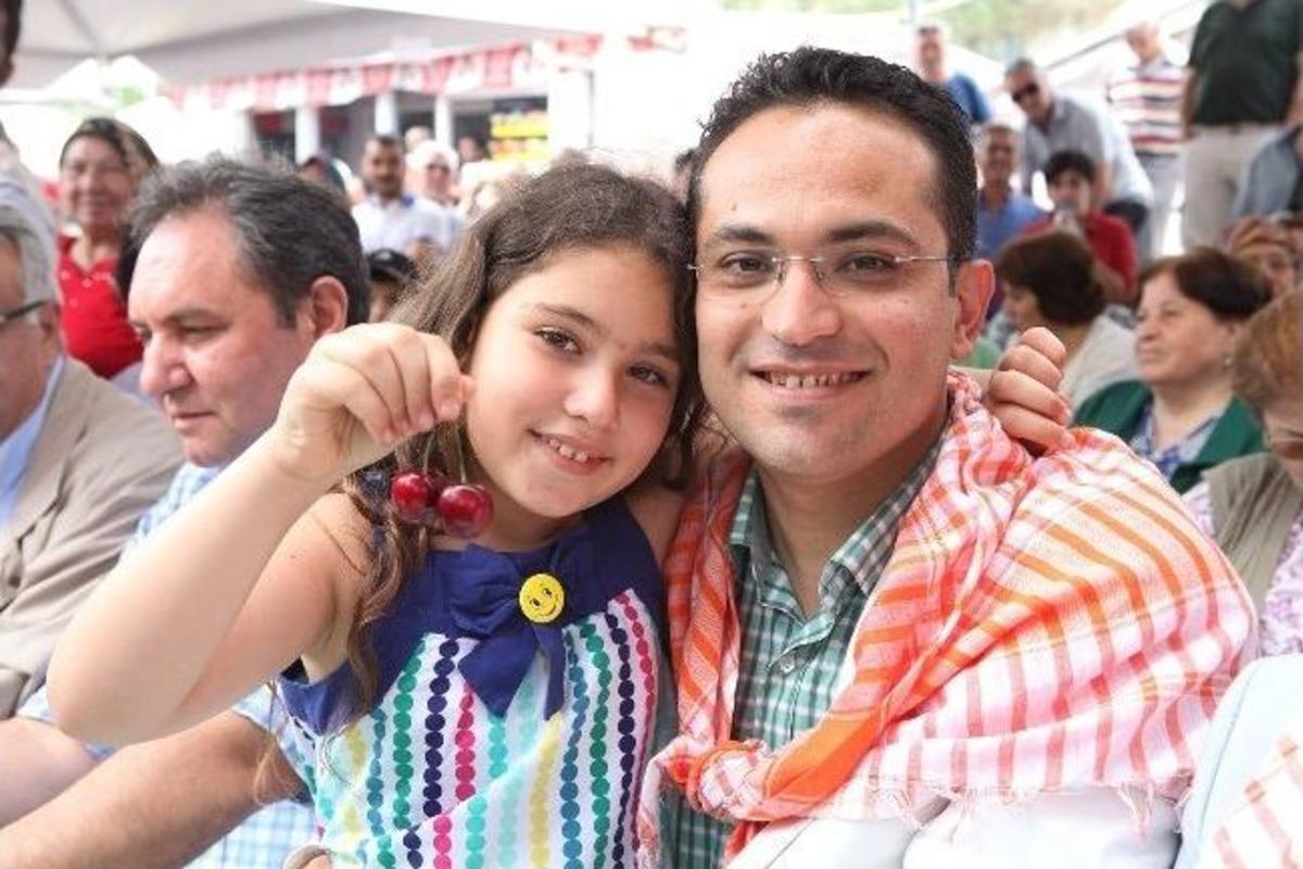 Bornova Kiraz Festivali İle Şenlendi