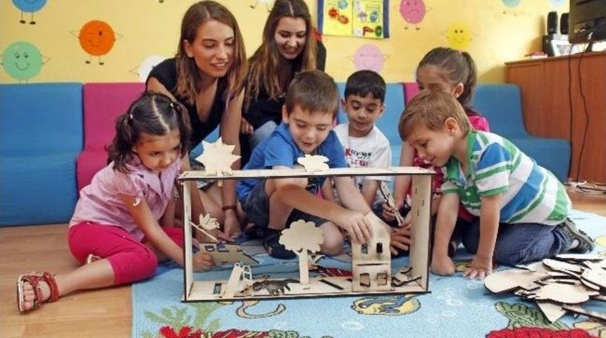 &Ccedil;ocuk Oyuncağı Cep Boşalttı