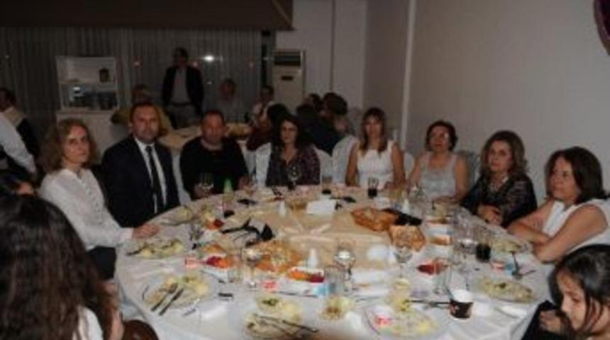 İzmir&rsquo;deki Balıkesirliler Dayanışma Yemeğinde Buluştu