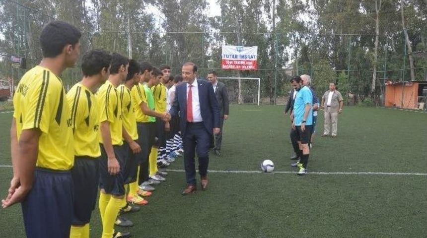 Abdullah Keskin Halı Saha Futbol Turnuvası Başladı