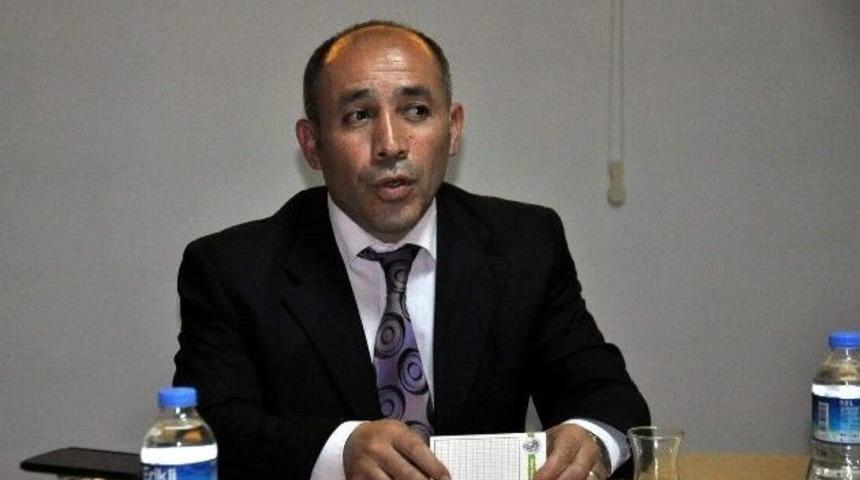 Herkes Elini Taşın Altına Koymalı