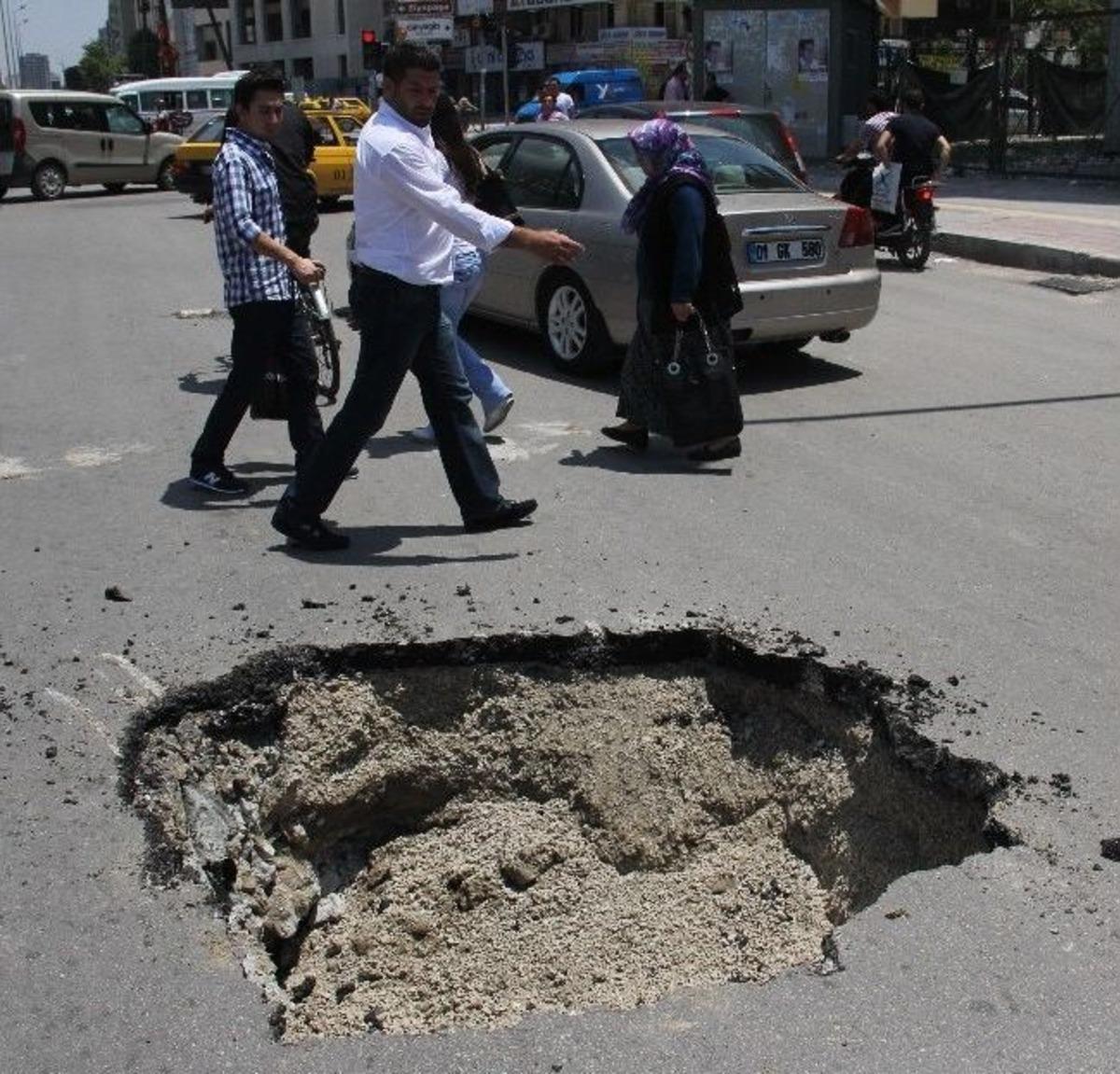 Karayolunda &Ccedil;&ouml;kme Meydana Geldi