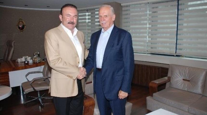 Başkan Doğan&rsquo;a Ziyaretler S&uuml;r&uuml;yor