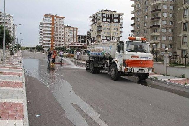 İlkadım'da Sokaklar Yıkanıyor