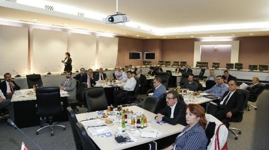 Eskişehir'deki Raylı Sistem &Uuml;reticileri Yol Haritasını Belirledi