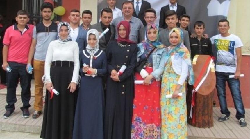 Burhaniye İmam Hatip&rsquo;te 6.mezuniyet Coşkusu