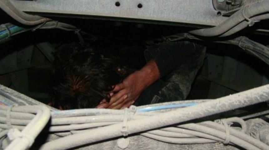 Suriyeli Ka&ccedil;ak G&ouml;&ccedil;menler Dingil &Uuml;zerinde Yakalandı