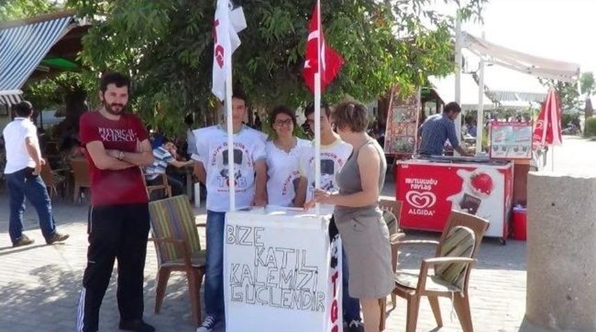 Burhaniye&rsquo;de Liseliler Birliği Tanıtım Standı A&ccedil;tı
