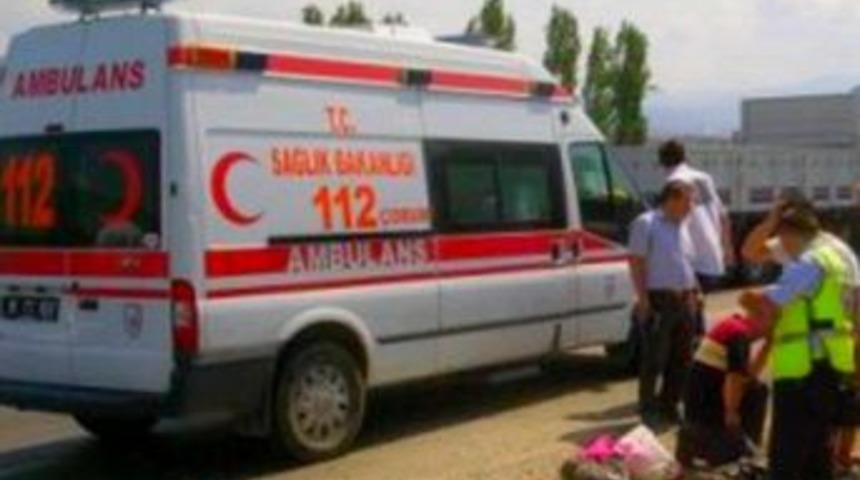 Kırmızı Işıkta Kaza 3 Yaralı