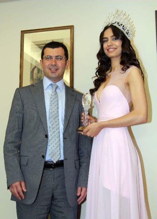 Bergama da Bir T&uuml;rkiye G&uuml;zeli 1