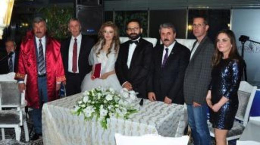 Siyasi Partileri Buluşturan Nikah