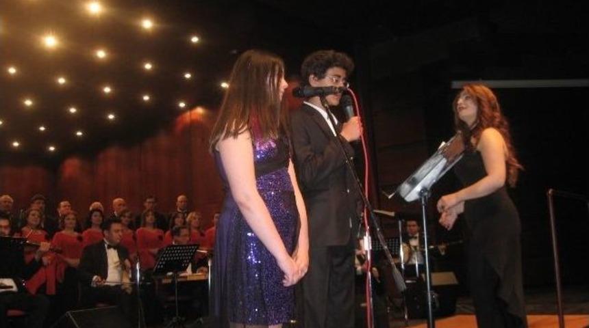 Eskişehir Tabip Odası T&uuml;rk Sanat M&uuml;ziği Korosu&lsquo;ndan M&uuml;zik Ziyafeti