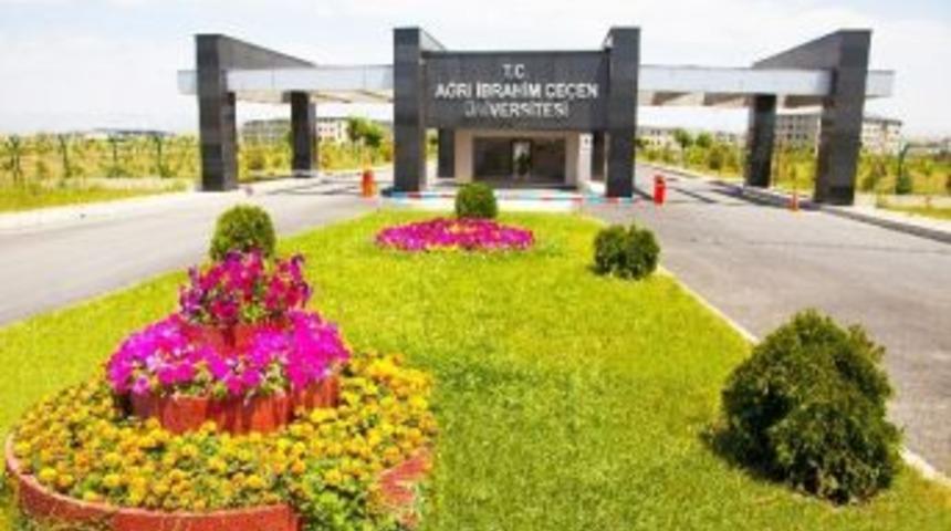 İbrahim &Ccedil;e&ccedil;en &Uuml;niversitesi&rsquo;nden &Ouml;ğrencilere Kredi Desteği