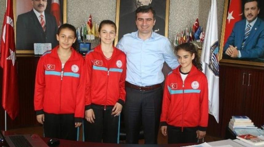 Yemenici Şampiyon Judocuları Ağırladı