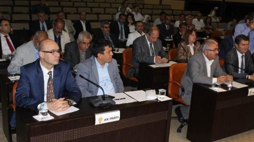 B&uuml;y&uuml;kşehir Meclisinde 64 Madde G&ouml;r&uuml;ş&uuml;ld&uuml;