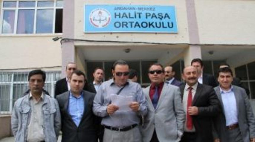 Okul M&uuml;d&uuml;r&uuml;ne Darp İddiası