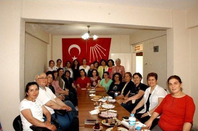 Manisa Chp Kadın Kolları Sarıgöl’de Toplandı