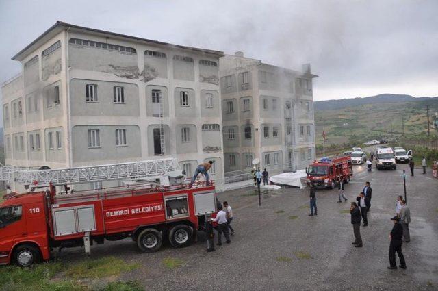 Öğrenci Yurdunda Yangın