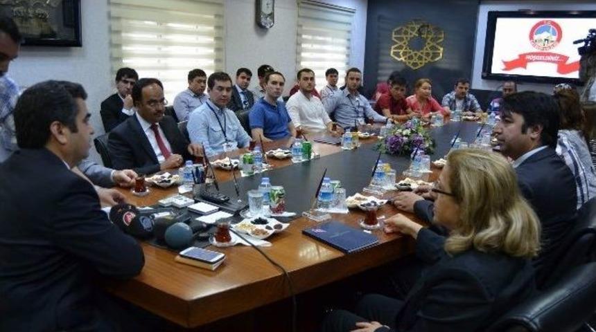 Vali Orhan D&uuml;zg&uuml;n: