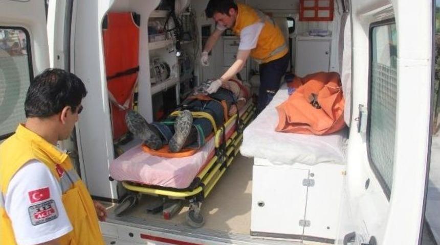 Kamyonete Binmek İsterken D&uuml;ş&uuml;p Yaralandı