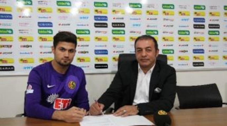 Eskişehispor, Kaleci Ali Şaşal Vural İle 4 Yıllığına Anlaştı