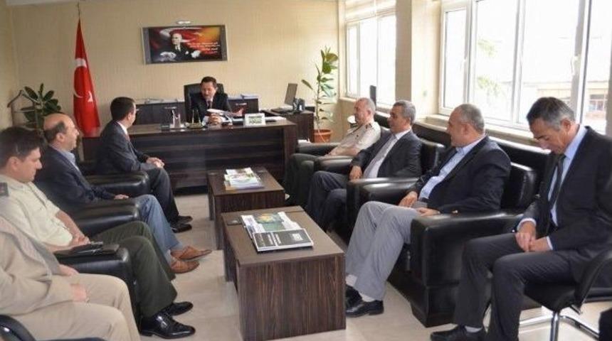 Vali Balkanlıoğlu&rsquo;ndan Şuhut İl&ccedil;e Protokol&uuml;ne Veda Ziyareti