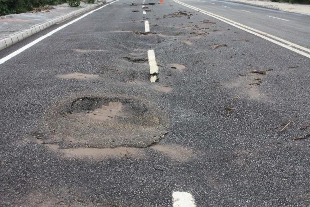 Başkan İnci, &ldquo;hendek&rsquo;te Zarar B&uuml;y&uuml;k&rdquo;