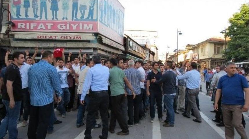 Malatya&rsquo;da &ldquo;bayrak İndirme&rdquo; Gerginliği