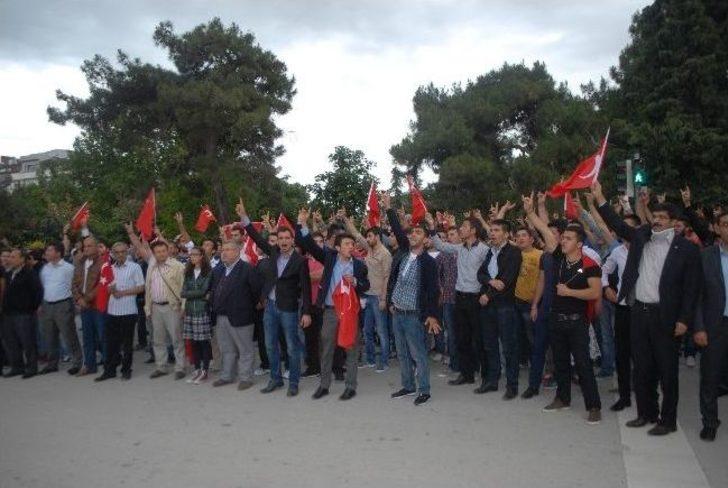 Ülkücülerden Bayrağa Saygı Yürüyüşü G2