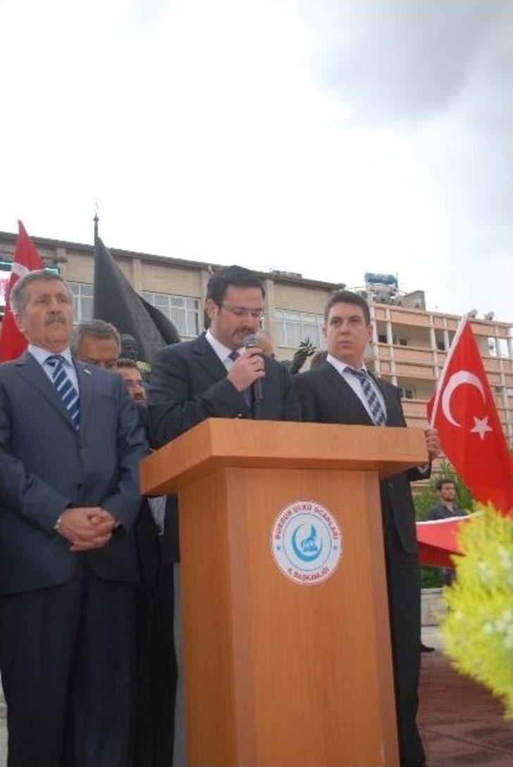 Ülkücülerden Bayrağa Saygı Yürüyüşü G4