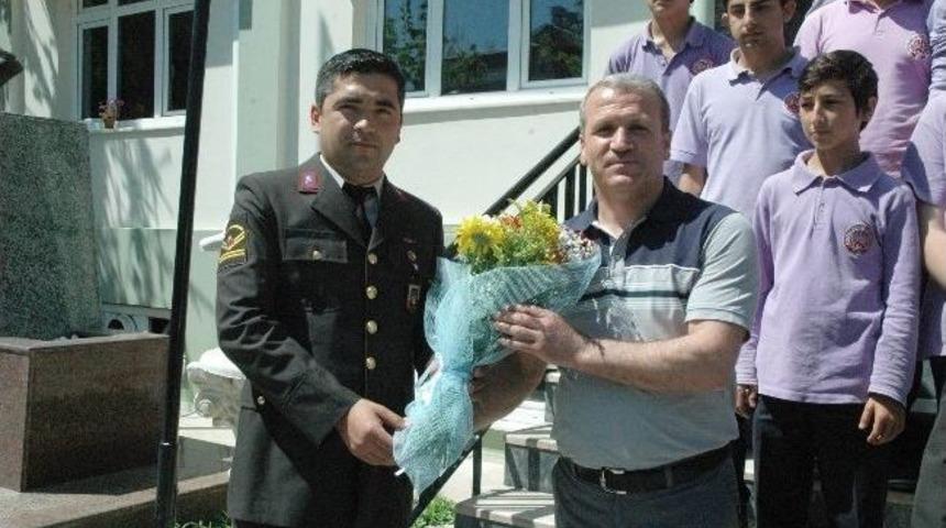 &Ouml;ğrencilerden Jandarmaya Ziyaret