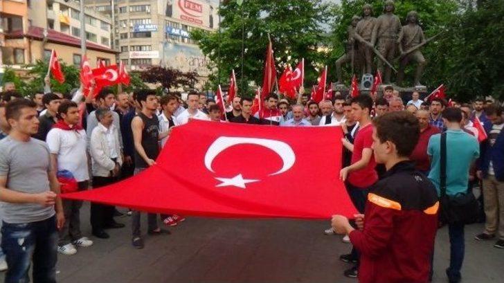 Lice’de İndirilen Türk Bayrağına Tepki G3