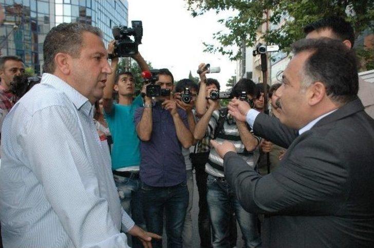 Adıyaman’da Bayrak Yürüyüşünde Gergin Anlar Yaşandı G4