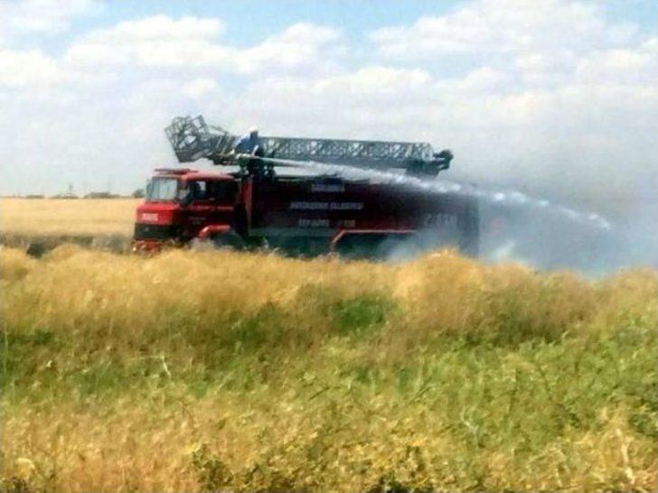 Viranşehir’de Buğday Tarlası Yandı G5