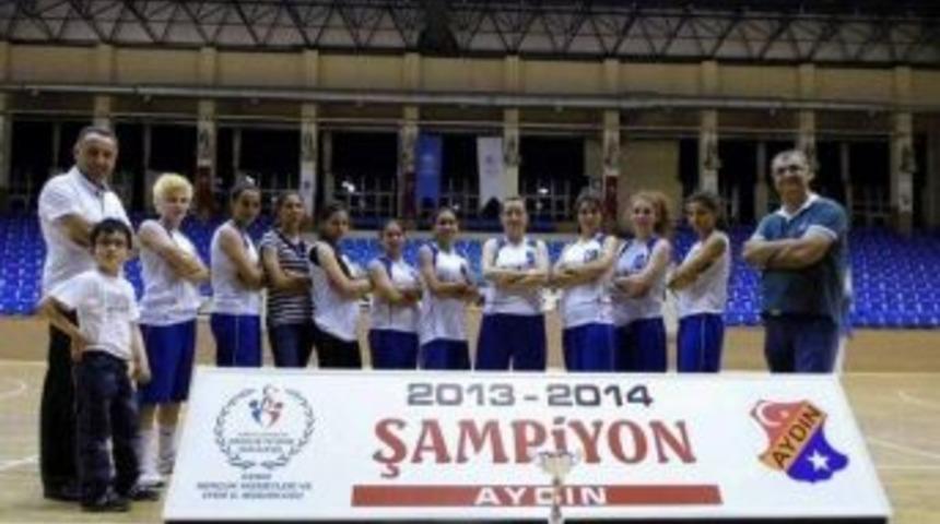 İsabeyli Belediyespor'un Şampiyon Bayanları &Uuml;zg&uuml;n