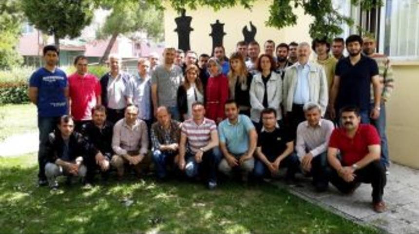 Burdur'da "Yardımcı Satran&ccedil; Antren&ouml;rl&uuml;ğ&uuml; Kursu"