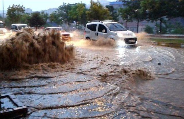 Yozgat’ta Dolu 80 Bin Dekar Ekili Alana Zarar Verdi