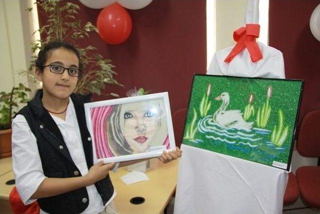 Çubuk’ta ‘küçük Ellerden Büyük Eserler’ Sergisi Açıldı 1